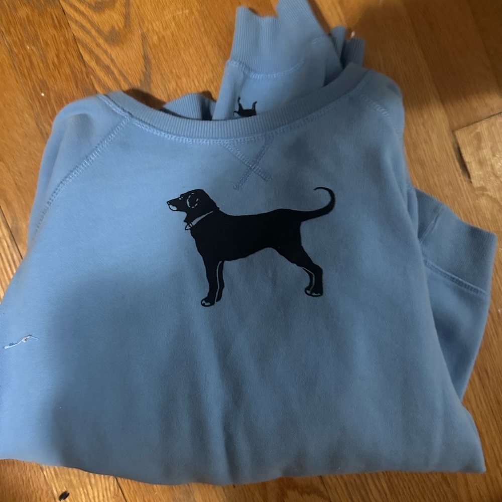 Black dog crew neck